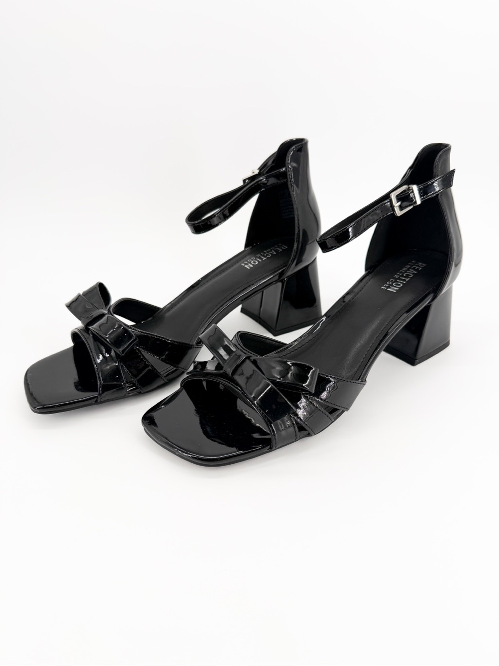 Kenneth Cole Reaction Nissy Bow Patent Ankle Strap Heeled Sandals Black 11 NEW - Picture 4 of 15